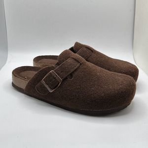CUSHIONAIRE Womens Clog 8 BROWN WOOL